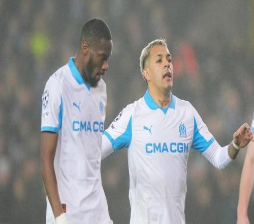 激战,鹈鹕雄鹿对,决惊心动魄,B体育app下载,B体育官网,B体育官方网站,B体育平台