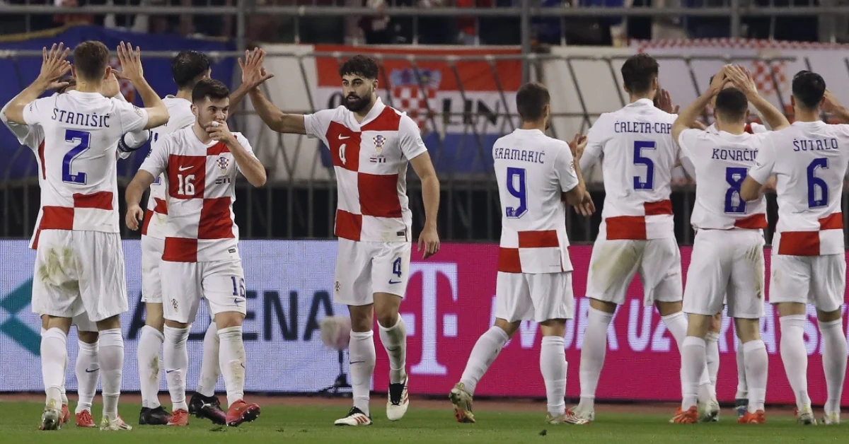 賀煒評論鄭,欽文演出引,熱潮,B体育app下载,B体育官网,B体育官方网站,B体育平台